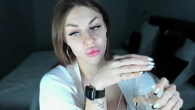 Snapshot of Bai1ey chatting on January 2025 07:45:01 PM Bai1ey online show from January 2025 07:45:01 PM