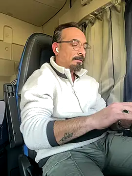 dzhakar online show from December 2025 12:25:01 PM