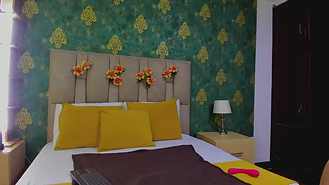 SuzanSmithh online show from January 2026 12:10:02 PM