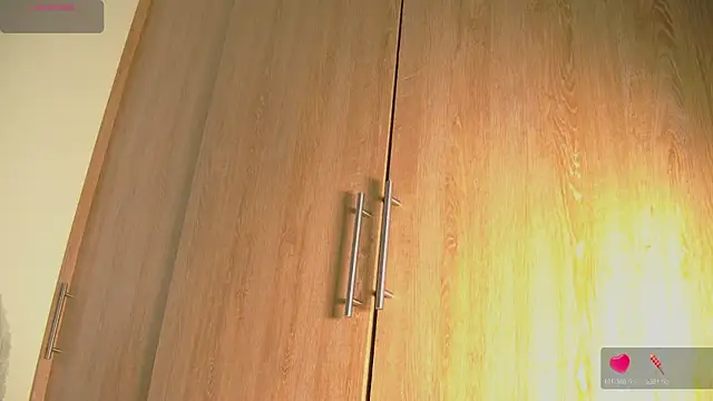 aidaadams online show from October 2025 11:32:02 AM