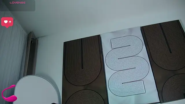 aidaadams online show from February 2026 12:03:01 PM