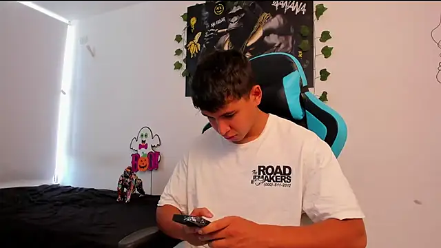 Bray Kevin online show from February 2025 04:01:02 PM