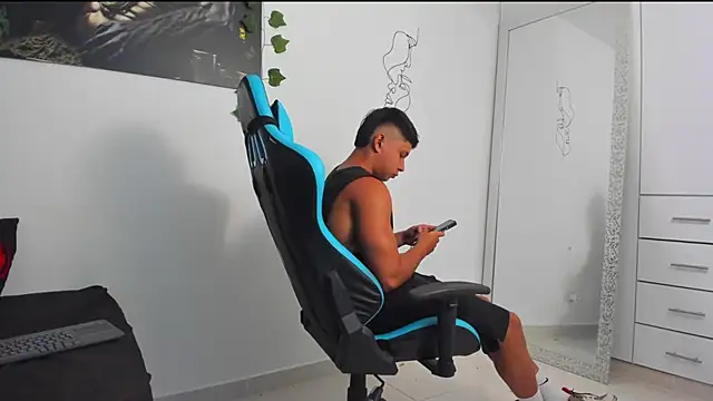 Bray Kevin online show from February 2025 12:48:02 AM