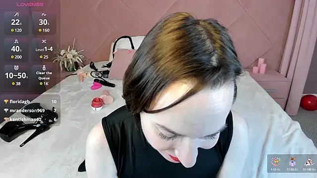 Jaqueline Richardson online show from February 2025 02:15:02 PM