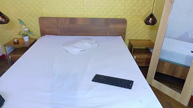 Mrs booty online show from January 2026 03:15:01 PM