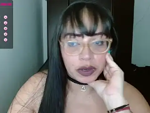 Snapshot of natashasmithe chatting on December 2024 03:15:01 AM natashasmithe online show from December 2024 03:15:01 AM