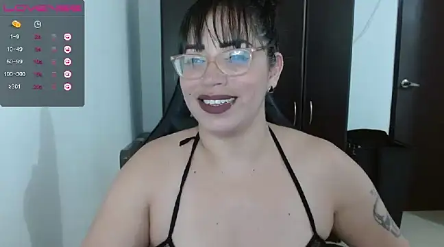 Snapshot of natashasmithe chatting on January 2025 07:17:01 PM natashasmithe online show from January 2025 07:17:01 PM