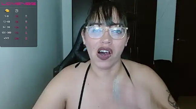 Snapshot of natashasmithe chatting on January 2025 10:19:01 PM natashasmithe online show from January 2025 10:19:01 PM