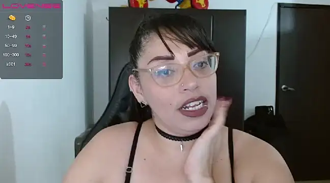 Snapshot of natashasmithe chatting on January 2025 04:30:02 AM natashasmithe online show from January 2025 04:30:02 AM