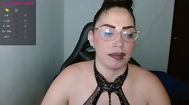 Snapshot of natashasmithe chatting on January 2025 08:17:02 PM natashasmithe online show from January 2025 08:17:02 PM