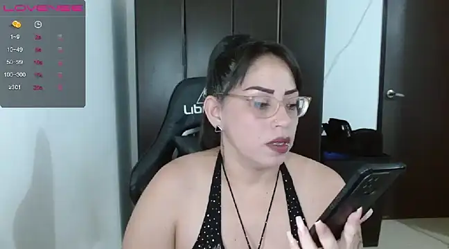 Snapshot of natashasmithe chatting on February 2025 01:19:02 AM natashasmithe online show from February 2025 01:19:02 AM