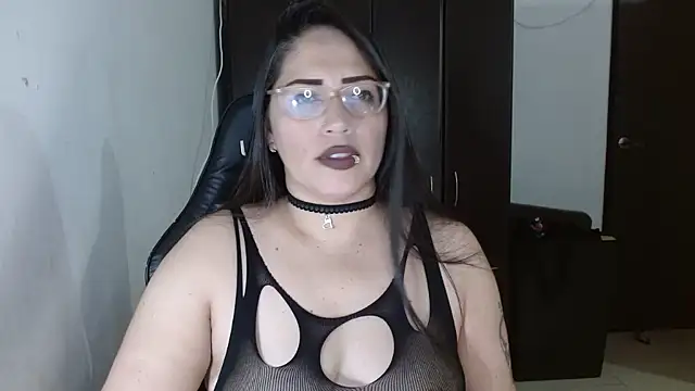 Snapshot of natashasmithe chatting on November 2025 01:00:02 AM natashasmithe online show from November 2025 01:00:02 AM