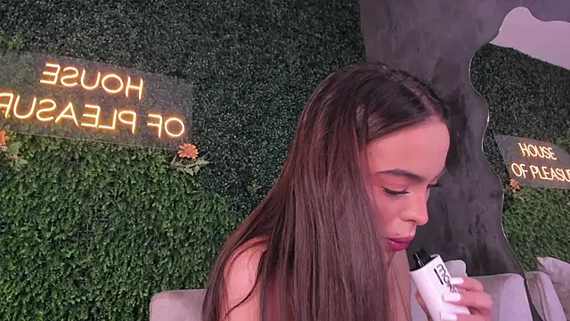 Abby-me online show from March 2025 12:04:02 PM