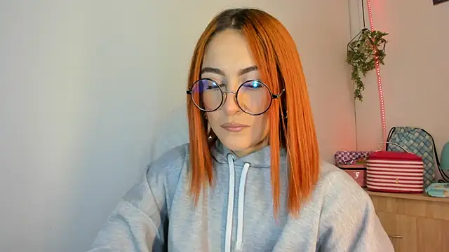 Tiarha online show from December 2024 04:34:02 AM