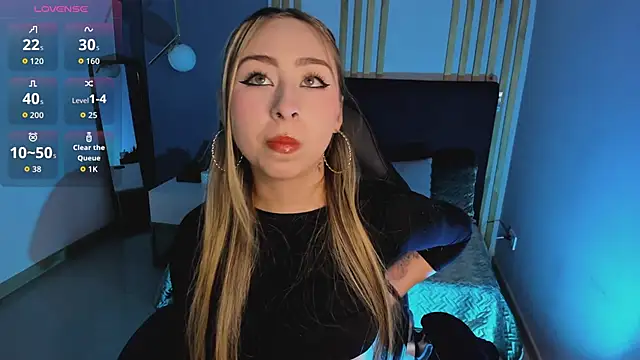  cloe martinez online show from March 2026 09:15:02 AM