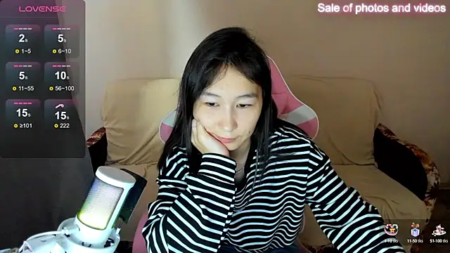 SaraXray online show from September 2025 04:18:02 AM