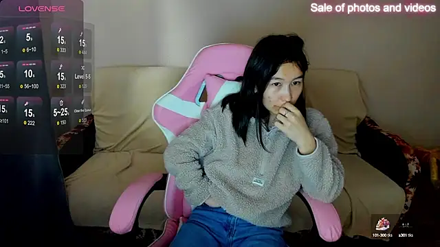 SaraXray online show from September 2025 03:33:02 AM