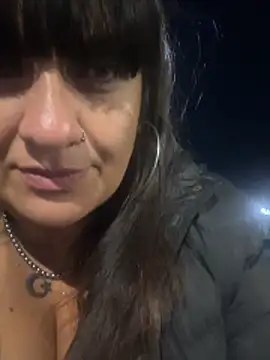 Snapshot of Sensualmente333 chatting on April 2026 02:14:02 AM Sensualmente333 online show from April 2026 02:14:02 AM