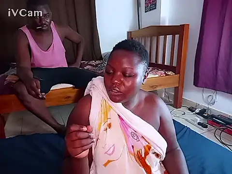 Snapshot of Horny_wifey254 chatting on March 2025 01:28:01 AM Horny wifey254 online show from March 2025 01:28:01 AM