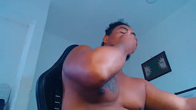 yosoy enzo2020 online show from February 2026 01:29:02 PM