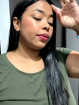 PUSHYLATE online show from November 2025 02:28:02 AM