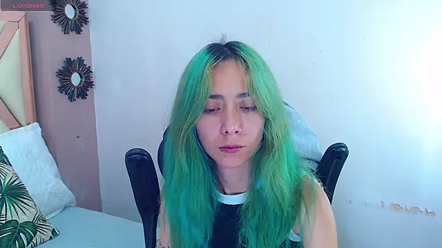 Erika Stevens online show from October 2025 08:28:02 PM