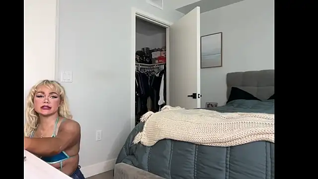 ElenaErickson online show from October 2025 07:51:01 PM