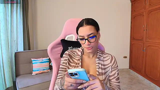 lili jade222 online show from November 2025 12:27:02 PM