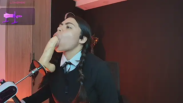  WednesdayFriday  online show from September 2025 05:23:02 PM