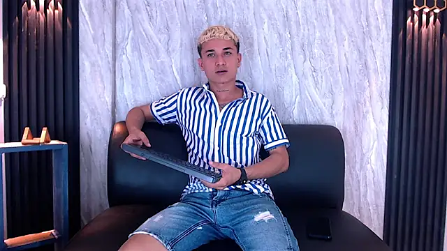 jeic 18 online show from November 2025 07:03:01 PM