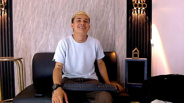 jeic 18 online show from November 2025 06:46:02 PM