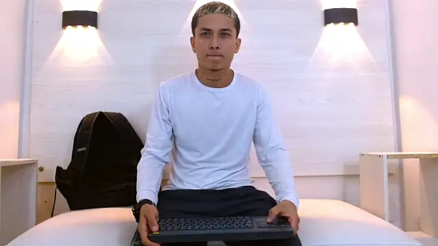 jeic 18 online show from November 2025 05:38:01 PM