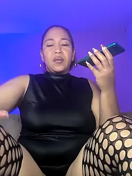 debboraWagner online show from October 2025 01:23:01 PM