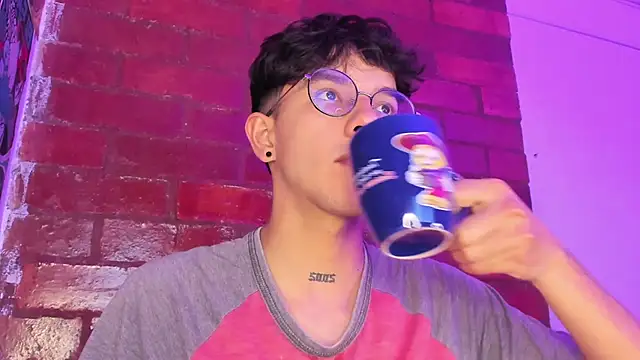 Snapshot of koddy_0 chatting on December 2024 02:33:02 AM koddy 0 online show from December 2024 02:33:02 AM