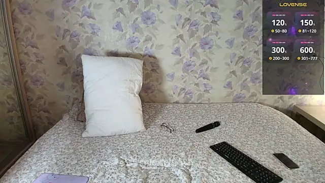 Louise Lavender online show from May 2026 03:22:01 AM