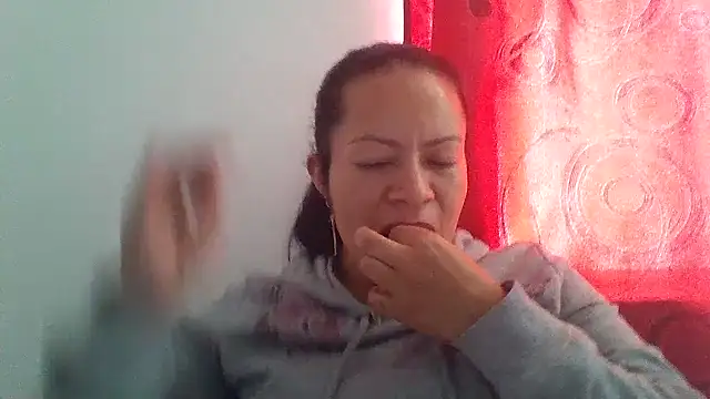 Cristal w online show from March 2025 06:30:01 PM