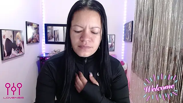 Cristal w online show from October 2025 12:24:02 PM