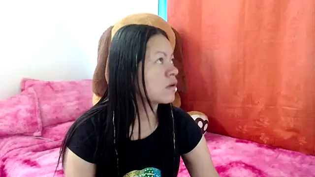 Cristal w online show from December 2025 02:57:02 PM