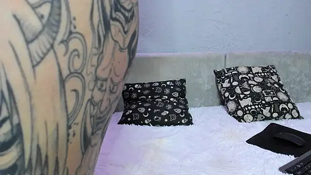 sweeeet poison online show from December 2024 04:42:01 AM