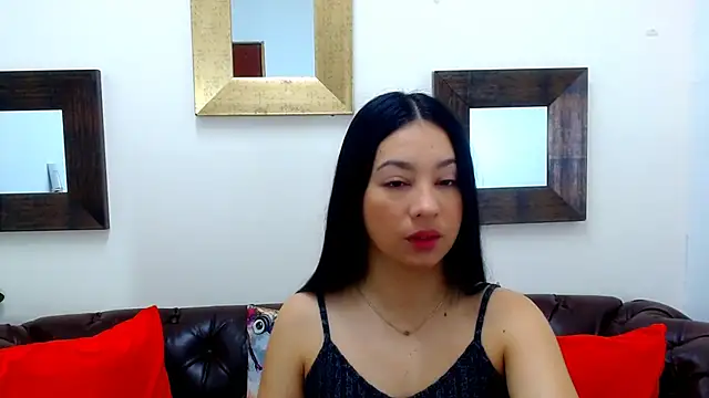 Snapshot of Lila_Pinky chatting on February 2025 02:06:02 PM Lila Pinky online show from February 2025 02:06:02 PM