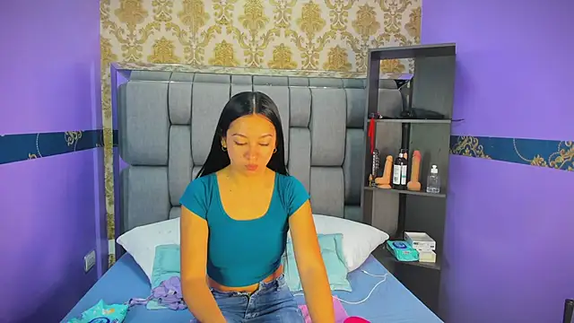 Snapshot of Lila_Pinky chatting on October 2025 12:34:02 PM Lila Pinky online show from October 2025 12:34:02 PM