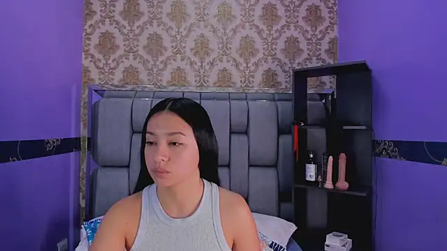 Snapshot of Lila_Pinky chatting on October 2025 01:10:02 PM Lila Pinky online show from October 2025 01:10:02 PM