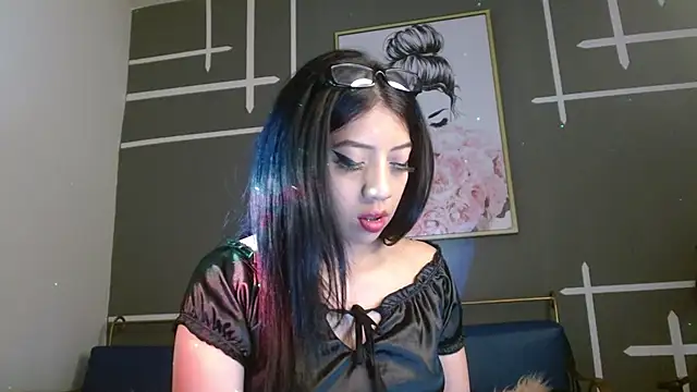 Ey im simone online show from November 2025 08:08:02 PM