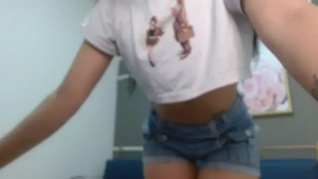 Ey im simone online show from November 2025 08:18:02 PM