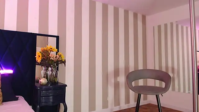 KattyPortman online show from December 2024 04:07:02 AM