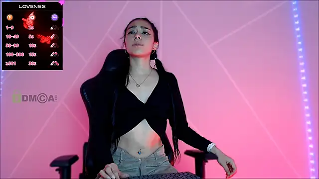 lilylouisee online show from March 2025 05:39:02 PM