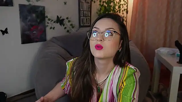 NaughtYHomemadE online show from January 2025 06:27:02 PM