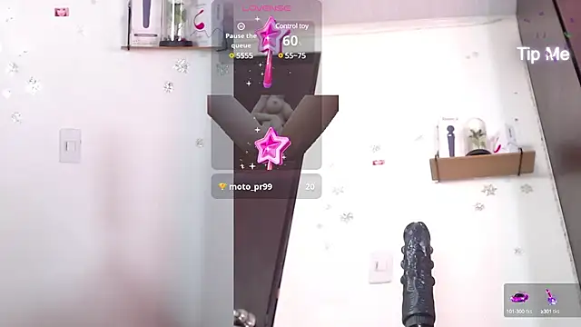 Snapshot of Anni_foxi chatting on March 2025 06:56:01 PM Anni foxi online show from March 2025 06:56:01 PM