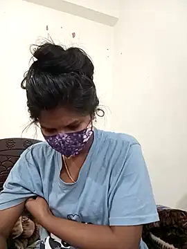 Snapshot of Anusri- chatting on February 2026 10:48:01 PM Anusri- online show from February 2026 10:48:01 PM