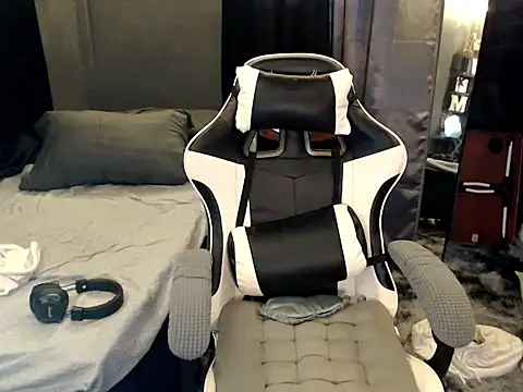 xgregor07 online show from October 2025 08:59:01 AM